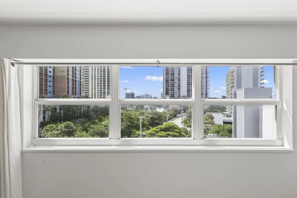 95 Birch Road #704 Fort Lauderdale, FL 33304