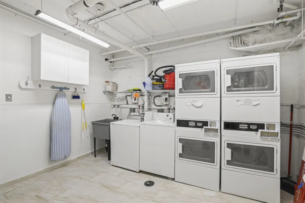 95 Birch Road #704 Fort Lauderdale, FL 33304