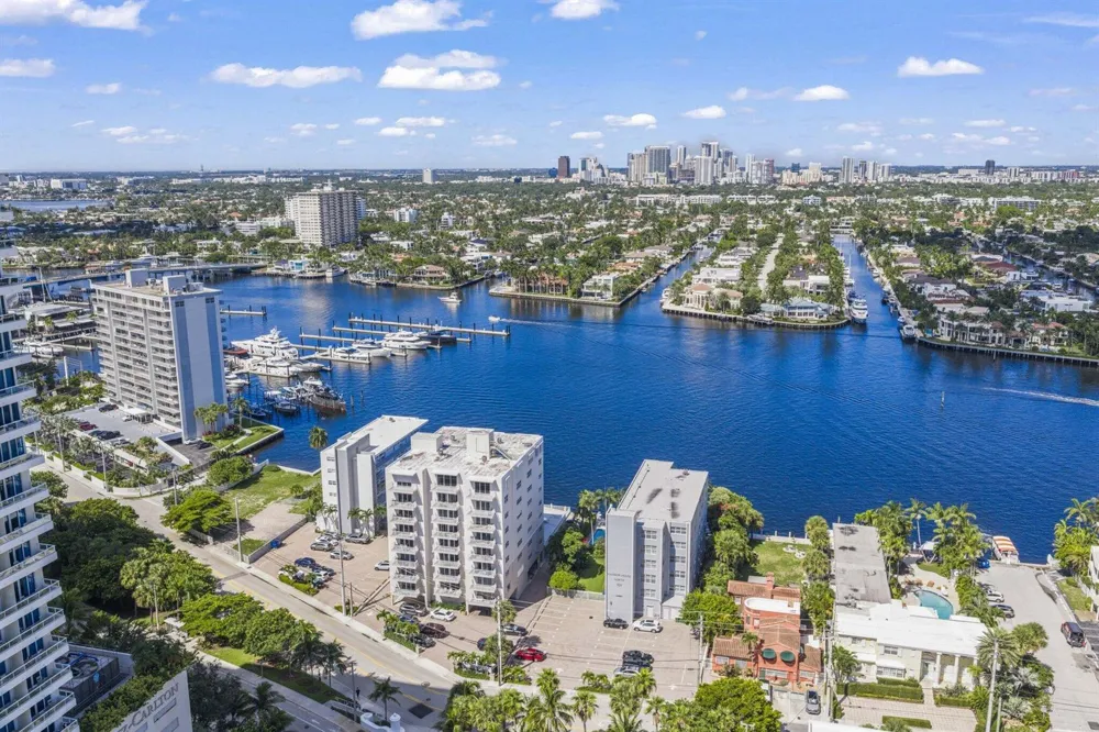 95 Birch Road #704 Fort Lauderdale, FL 33304