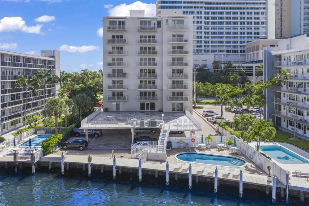 95 Birch Road #704 Fort Lauderdale, FL 33304