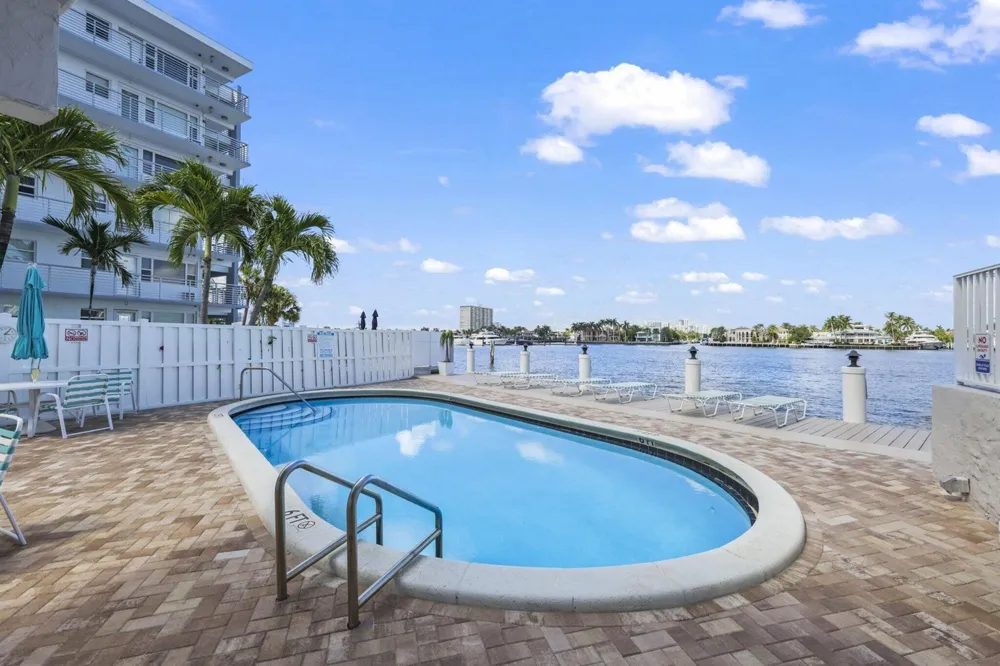 95 Birch Road #704 Fort Lauderdale, FL 33304