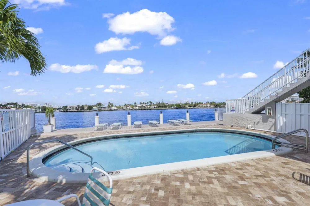 95 Birch Road #704 Fort Lauderdale, FL 33304