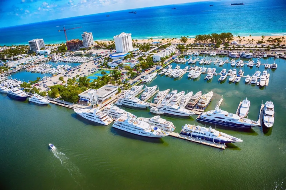 95 Birch Road #704 Fort Lauderdale, FL 33304