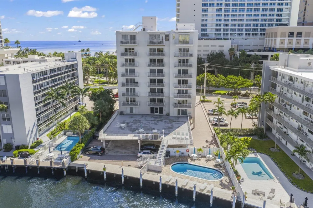 95 Birch Road #704 Fort Lauderdale, FL 33304