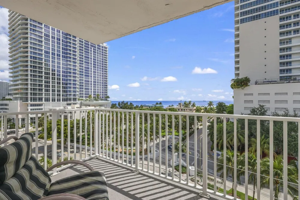 95 Birch Road #704 Fort Lauderdale, FL 33304