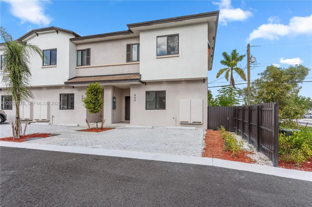 405 SW Palm Ter #405 Florida City, FL 33034