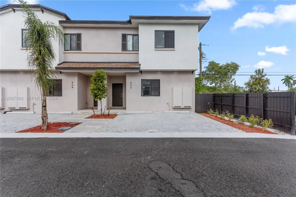 405 SW Palm Ter #405 Florida City, FL 33034