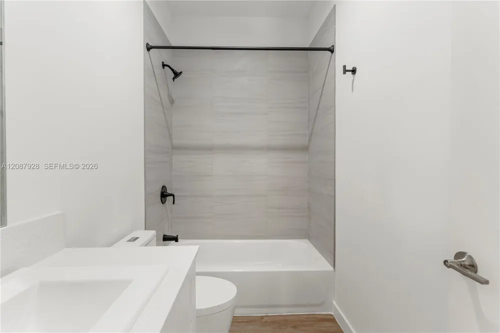 405 SW Palm Ter #405 Florida City, FL 33034