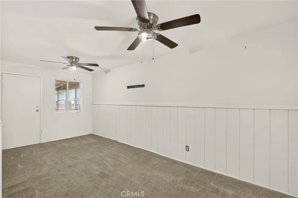 113 E 214th Carson, CA 90745