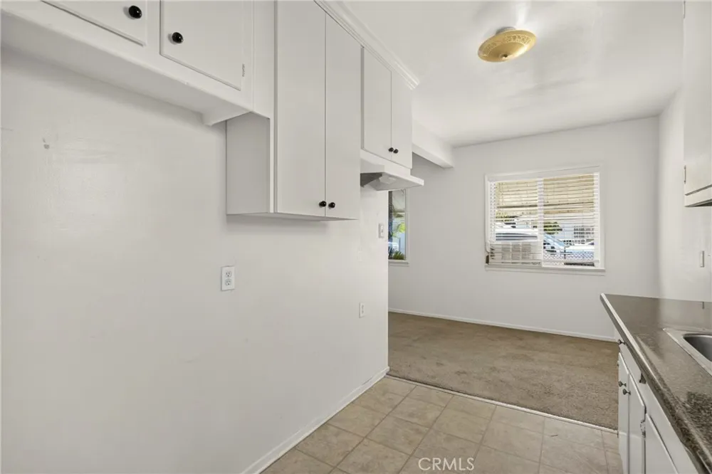 113 E 214th Carson, CA 90745