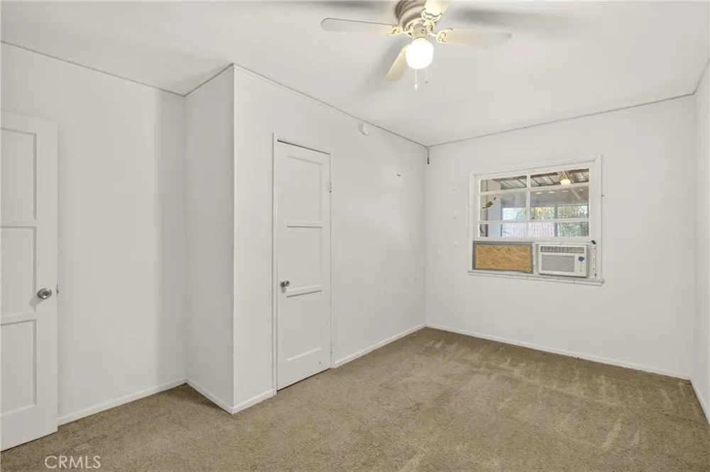 113 E 214th Carson, CA 90745