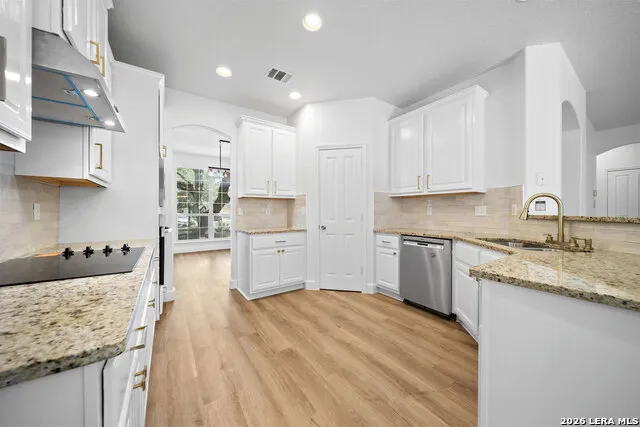 1110 WALKERS WAY San Antonio, TX 78216