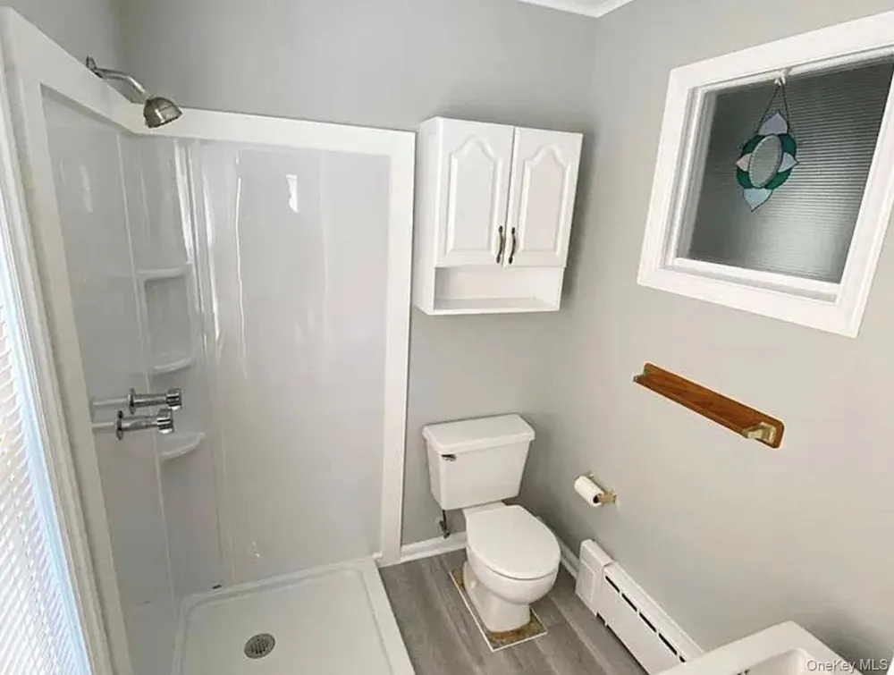 21 Duane Street Farmingdale, NY 11735