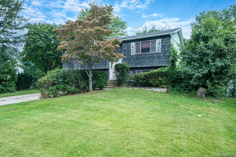 575 Freeman Avenue Brentwood, NY 11717