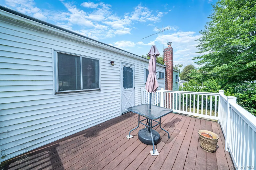 575 Freeman Avenue Brentwood, NY 11717