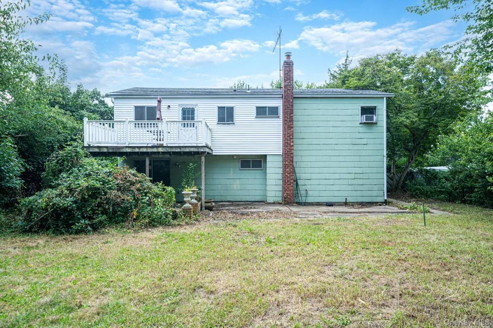 575 Freeman Avenue Brentwood, NY 11717