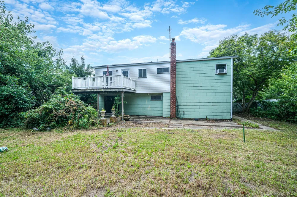 575 Freeman Avenue Brentwood, NY 11717