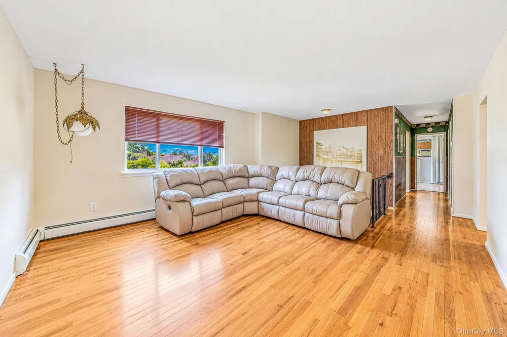 575 Freeman Avenue Brentwood, NY 11717