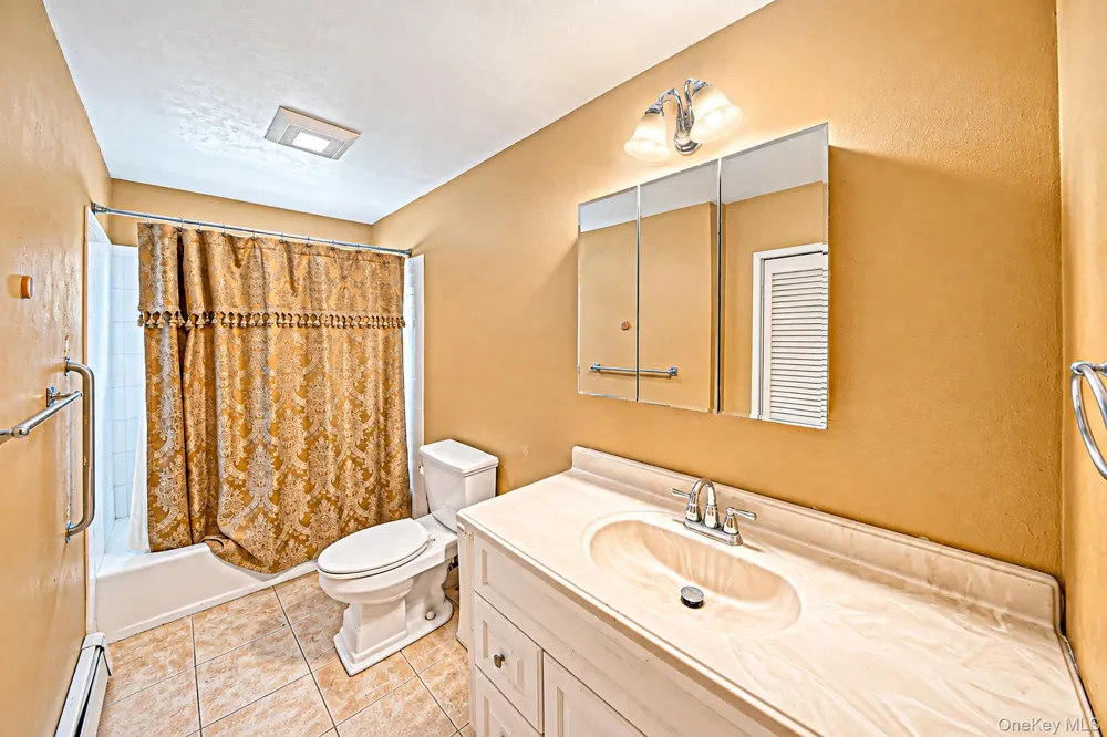 575 Freeman Avenue Brentwood, NY 11717