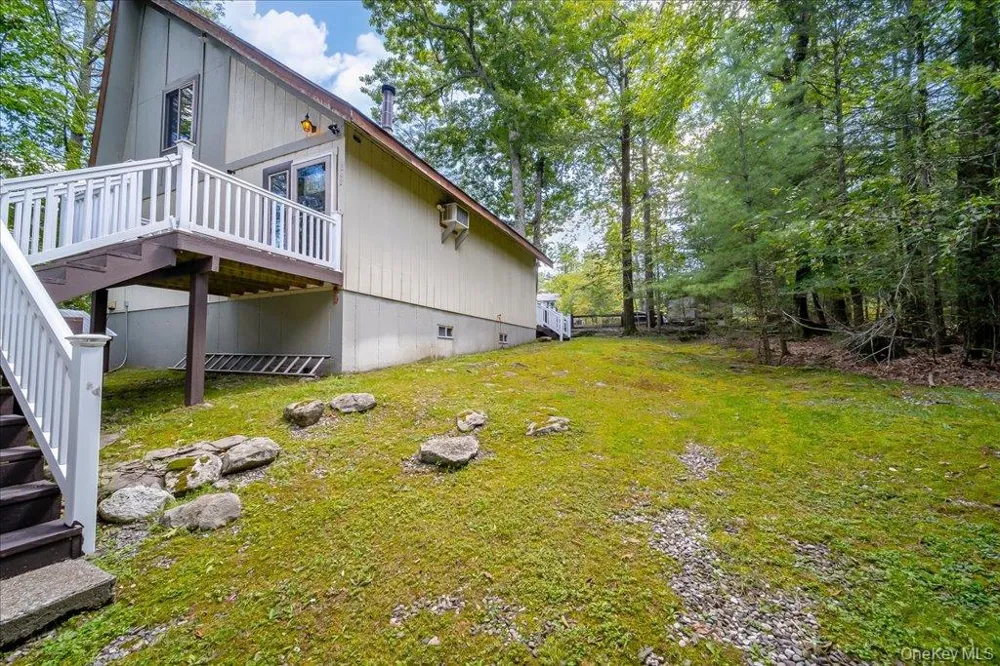 142 Emerald Drive Rock Hill, NY 12775