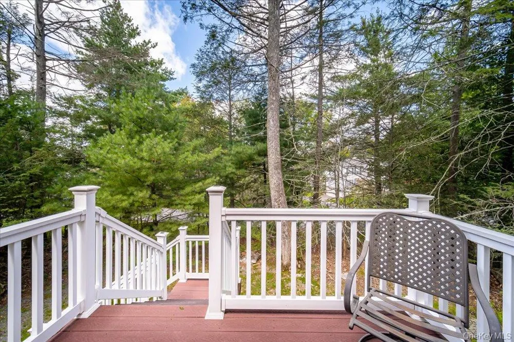 142 Emerald Drive Rock Hill, NY 12775