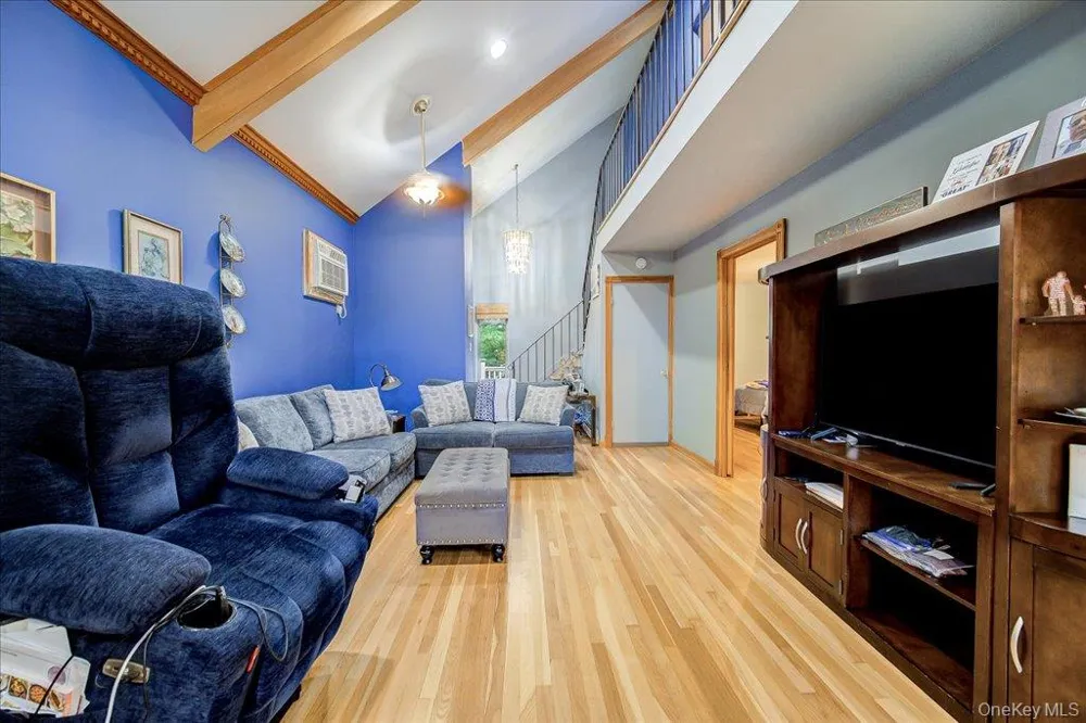 142 Emerald Drive Rock Hill, NY 12775