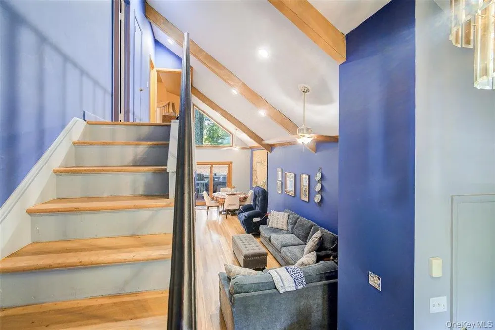 142 Emerald Drive Rock Hill, NY 12775