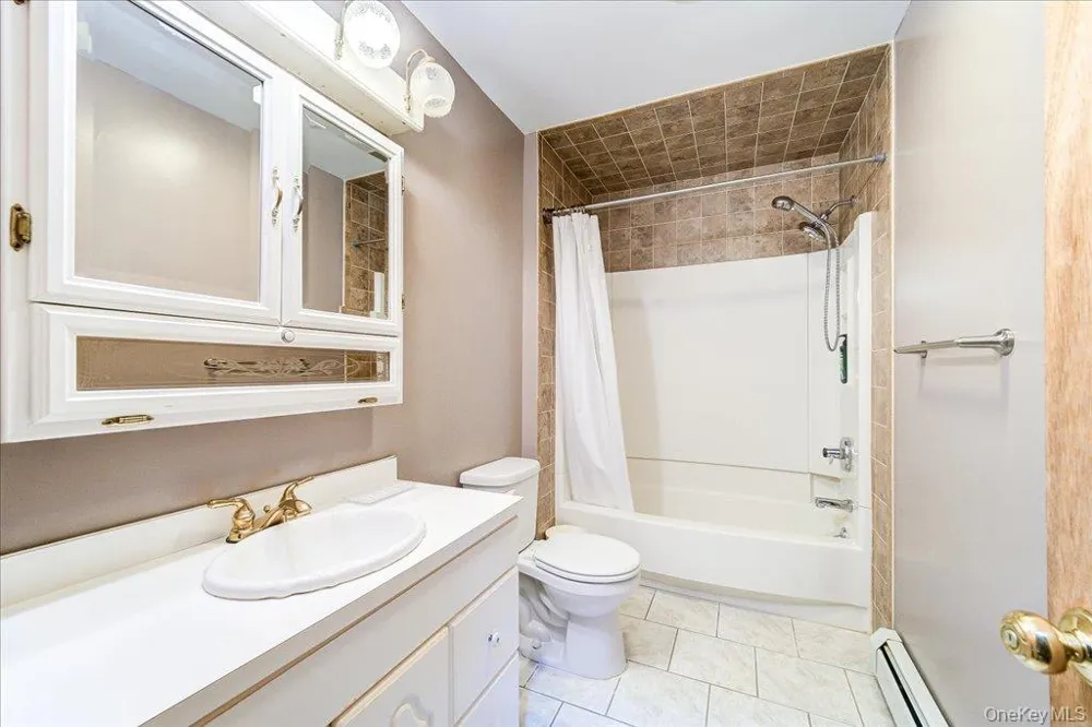 142 Emerald Drive Rock Hill, NY 12775
