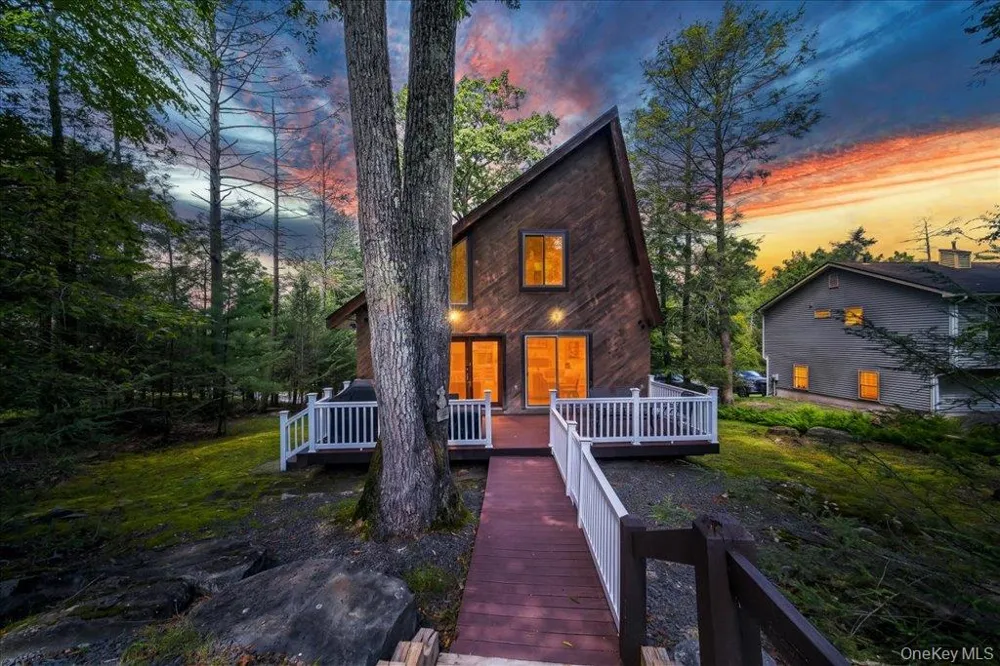 142 Emerald Drive Rock Hill, NY 12775