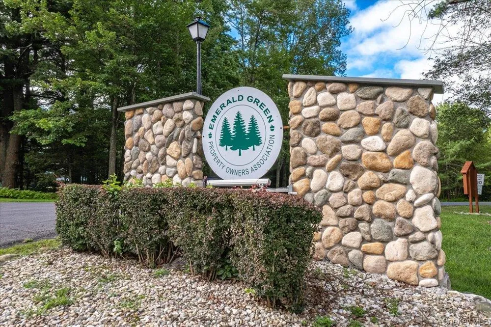 142 Emerald Drive Rock Hill, NY 12775