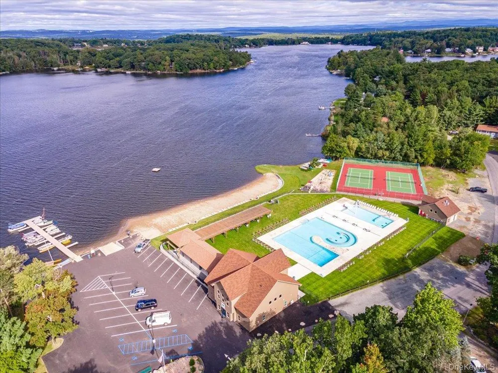 142 Emerald Drive Rock Hill, NY 12775