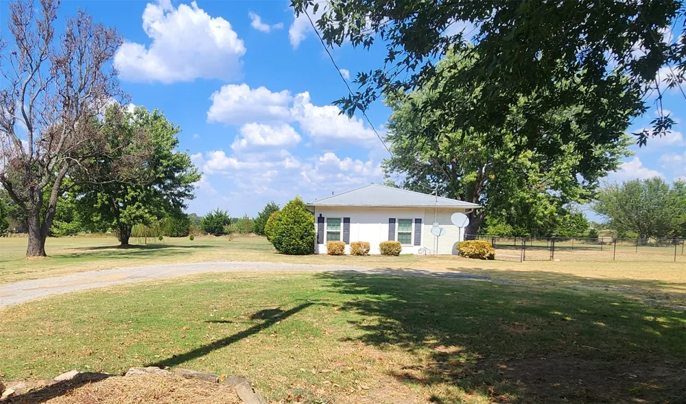 3430 S Buffalo Creek Road S Atoka, OK 74525