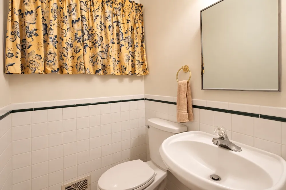 2009 Parkview Drive Okmulgee, OK 74447