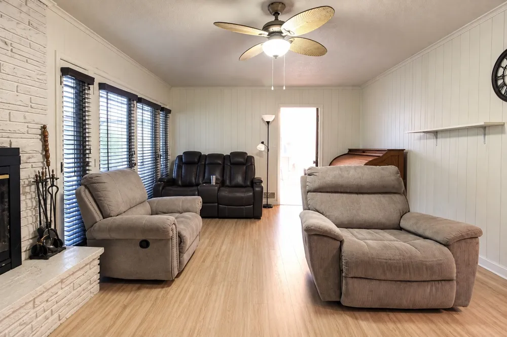 2009 Parkview Drive Okmulgee, OK 74447