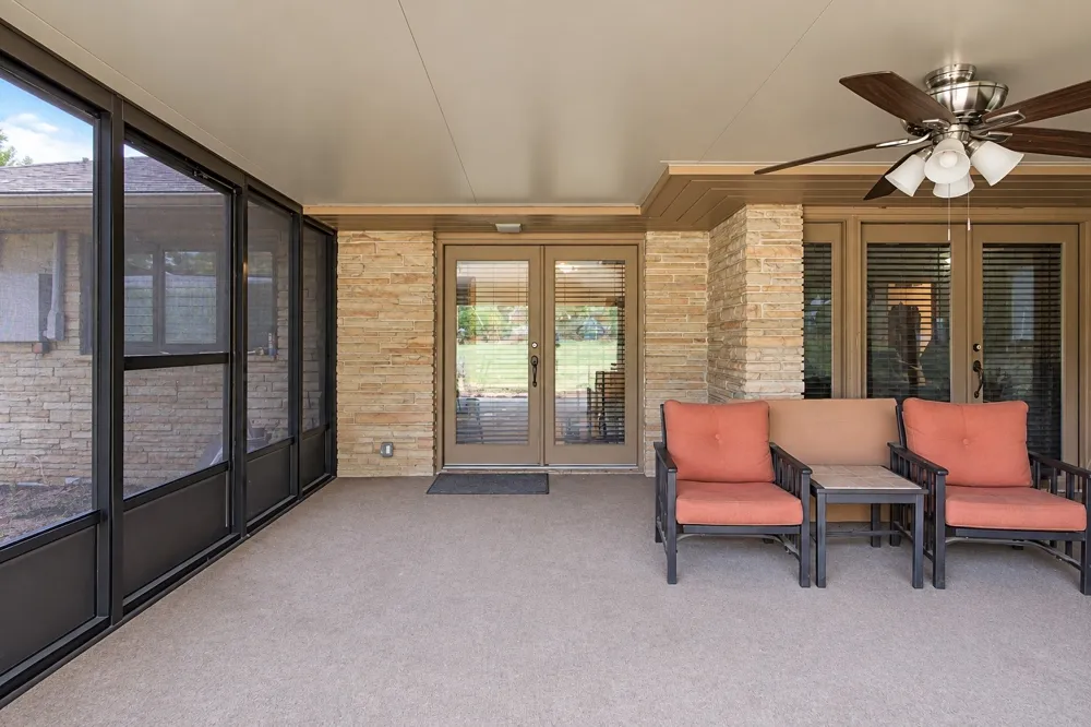 2009 Parkview Drive Okmulgee, OK 74447