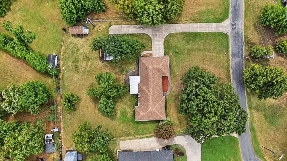 2009 Parkview Drive Okmulgee, OK 74447