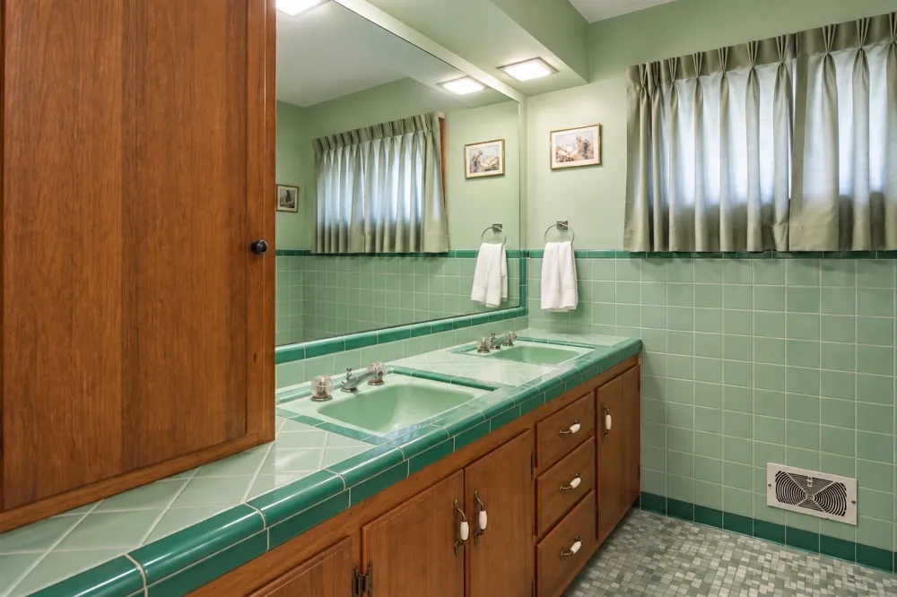 2009 Parkview Drive Okmulgee, OK 74447