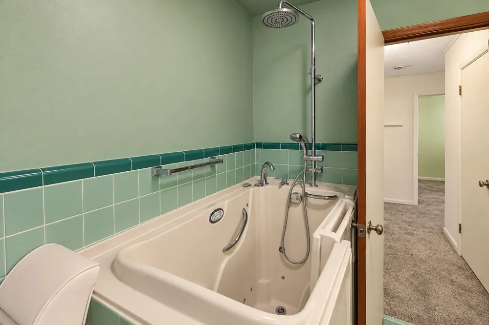 2009 Parkview Drive Okmulgee, OK 74447