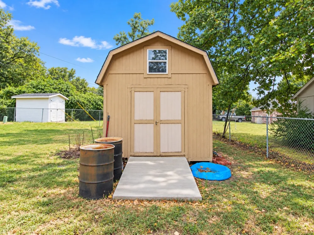 2009 Parkview Drive Okmulgee, OK 74447