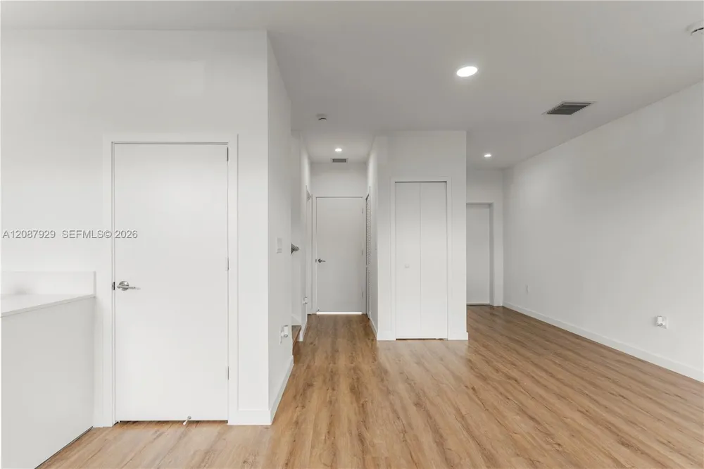 425 SW Palm Ter #425 Florida City, FL 33034