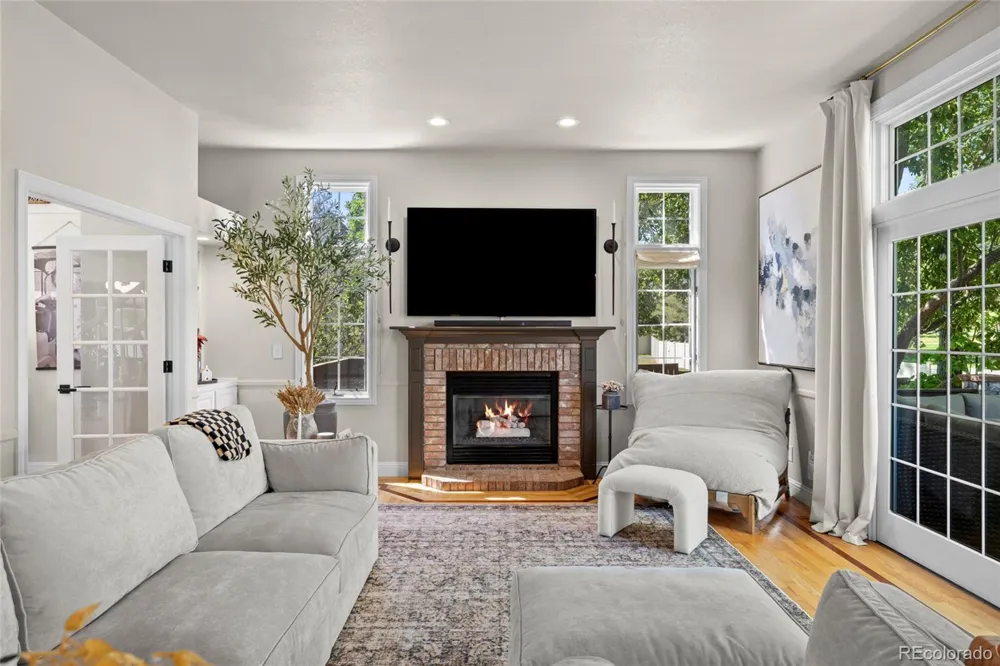 983 Logan Court Loveland, CO 80538