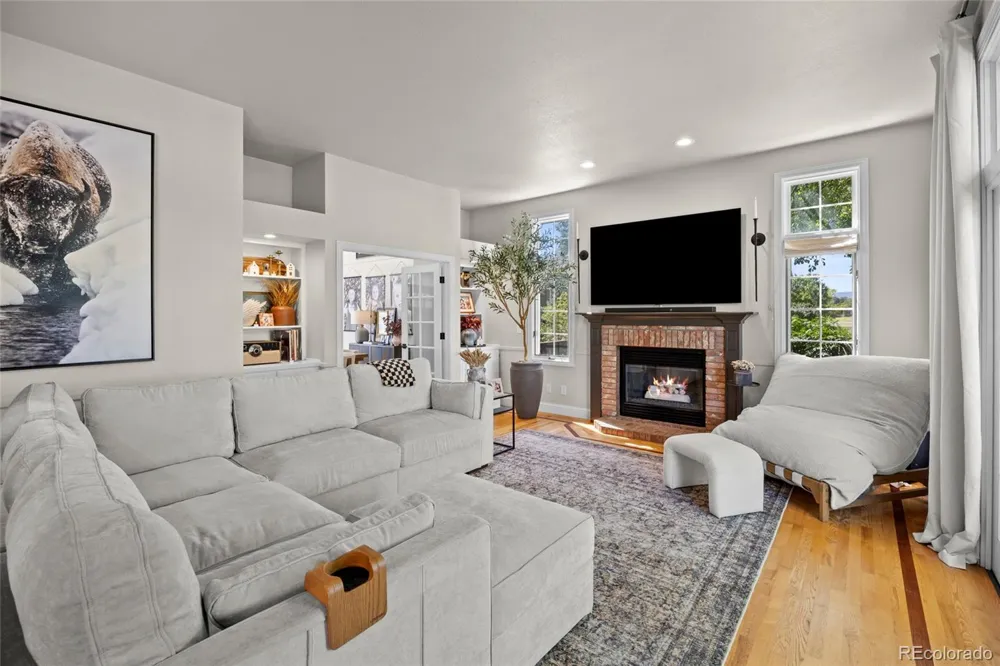 983 Logan Court Loveland, CO 80538