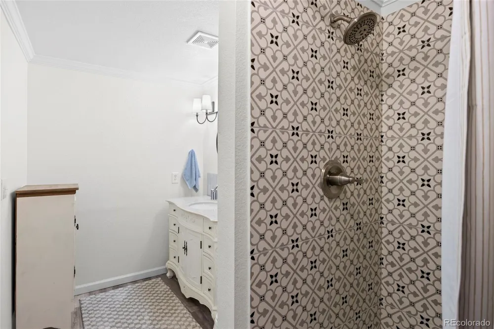 983 Logan Court Loveland, CO 80538