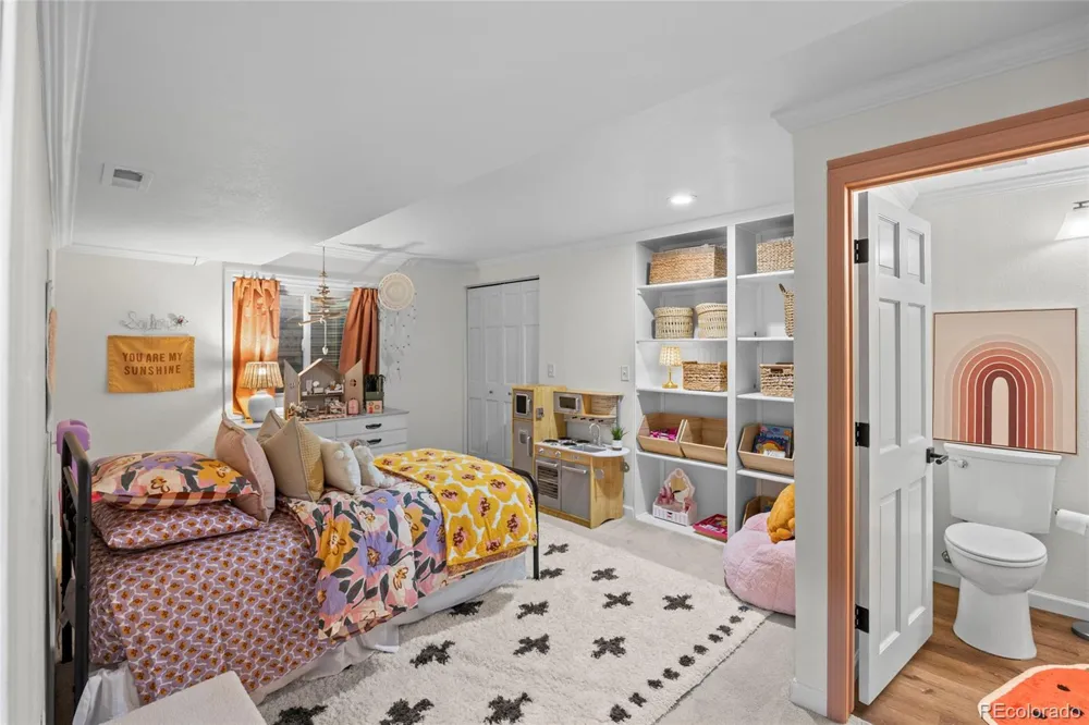983 Logan Court Loveland, CO 80538