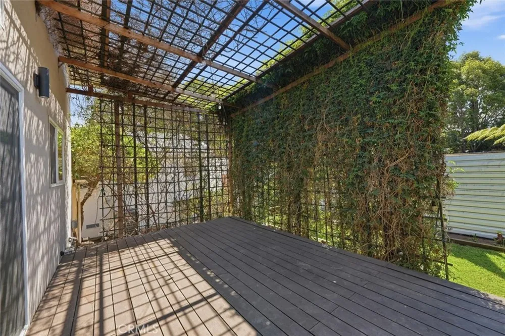 22209 Denker Torrance, CA 90501