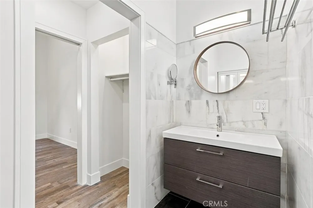22209 Denker Torrance, CA 90501