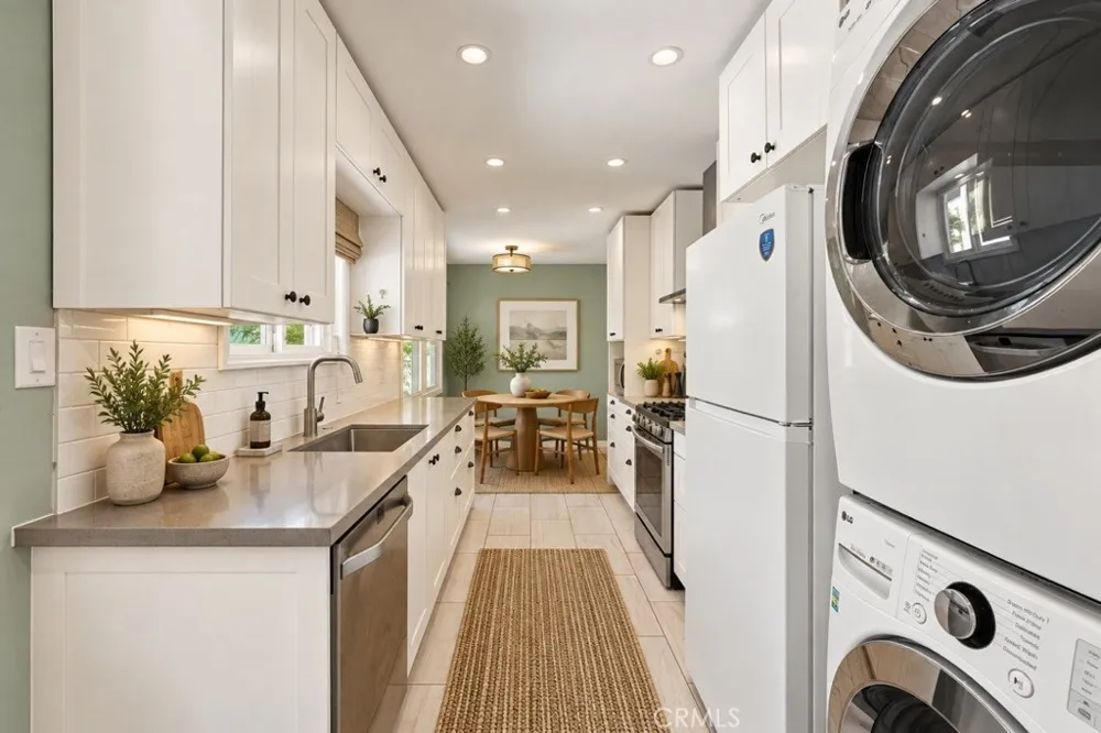 22209 Denker Torrance, CA 90501
