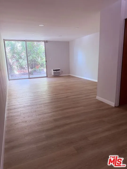 2000 Ivar Avenue #2 Los Angeles, CA 90068