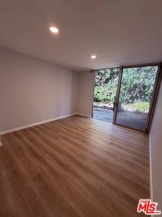 2000 Ivar Avenue #2 Los Angeles, CA 90068