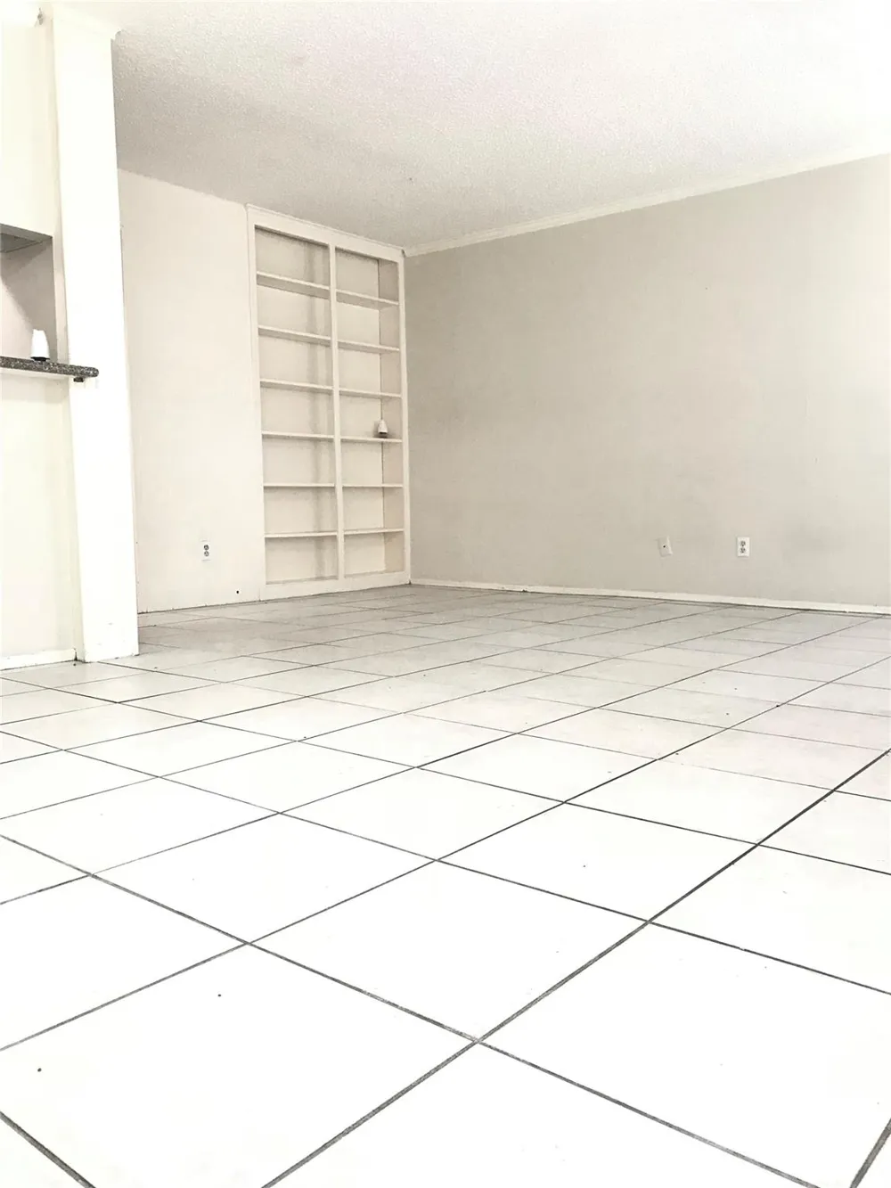 6410 Del Monte Drive #102 Houston, TX 77057